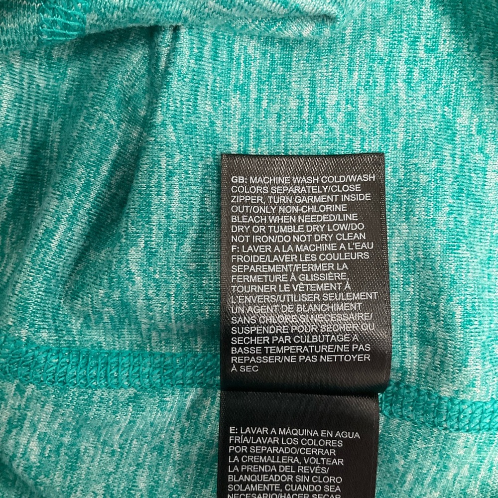 North Face 3/4 Zip Base Layer Shirt - Picture 7 of 7